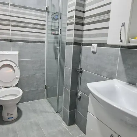 2 Apartment *